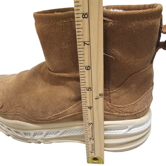 UGG Boots Mens Size 8 Tan CA805 Classic Weather Suede Waterproof Snow Unisex